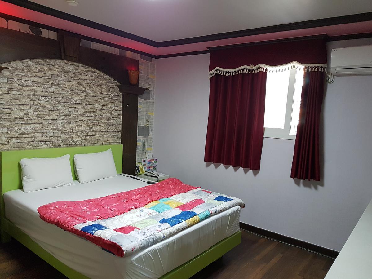 Sky Motel Gwangju Metropolitan City Buitenkant foto