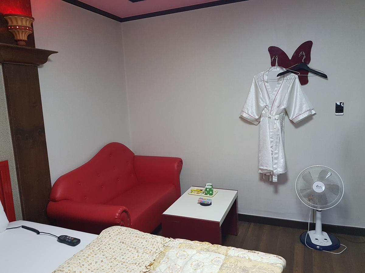 Sky Motel Gwangju Metropolitan City Buitenkant foto